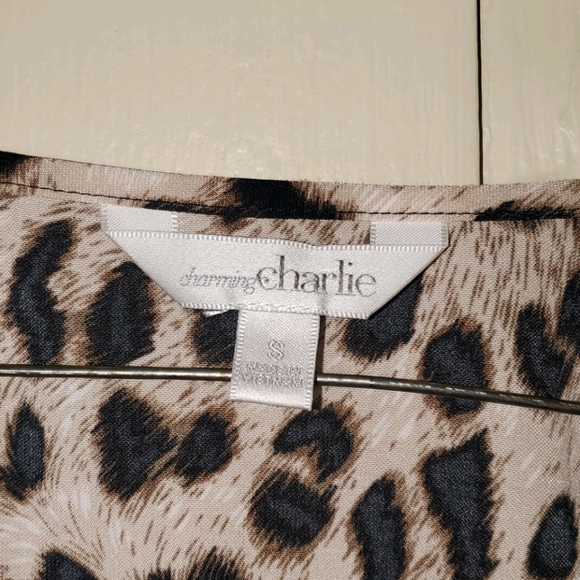 Charming Charlie Leopard Blouse 3/4 Sleeve EUC - Picture 4 of 11